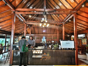 Kontraktor Cafe & Restoran Sintang - RumahKayuJoglo.com